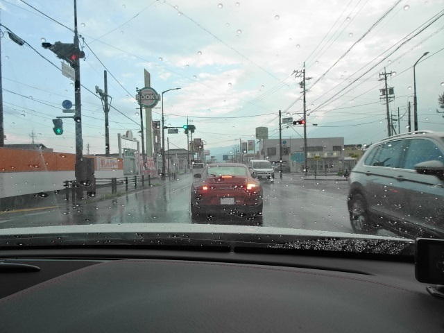 やや強い雨