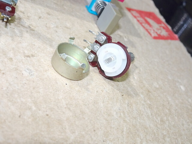 BOSS RCL-10 COMPRESSER LIMITER: エフェクター改造と自作