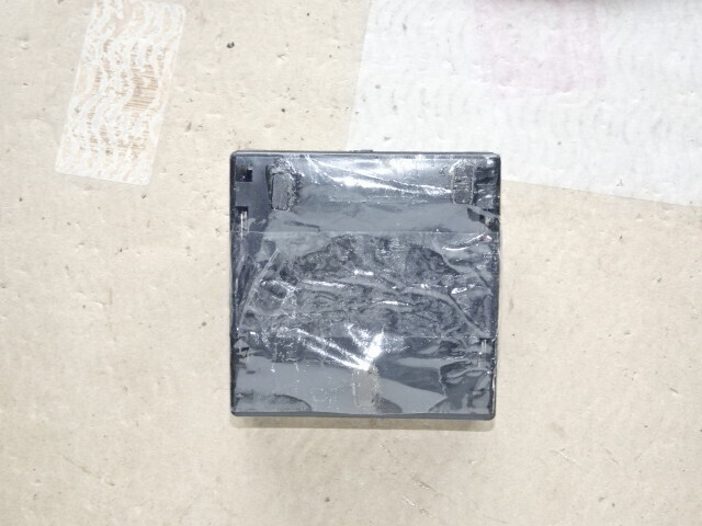 上にテープを貼った
