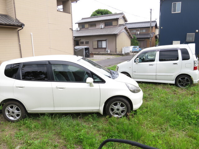 代車のフィットとワゴンR