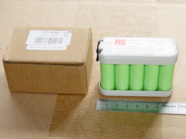 取り寄せたRS PRO充電式単三電池パック