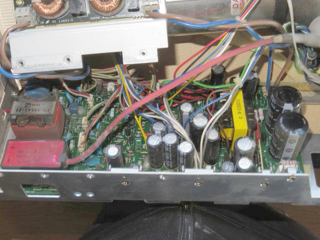 取り出した電源部