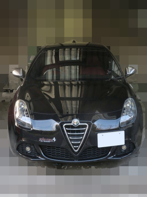 納車されたアルファロメオ　ジュリエッタ　クアドリフォリオ　ヴェルデ