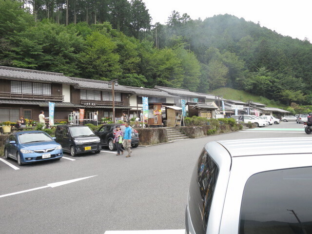人出の多い道の駅賤母